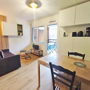 Le Cerf Charmant, T2, Luchon, Wifi, Balcon, Ascenseur, 4 Personnes Apartamento